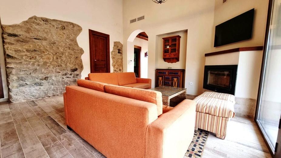 Alojamiento Rural En Aracena. Finca El Rehilete Eksteriør billede