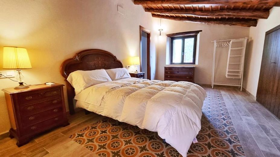 Alojamiento Rural En Aracena. Finca El Rehilete Eksteriør billede